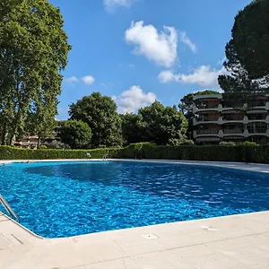 Appartement Dans Résidence, Mandelieu